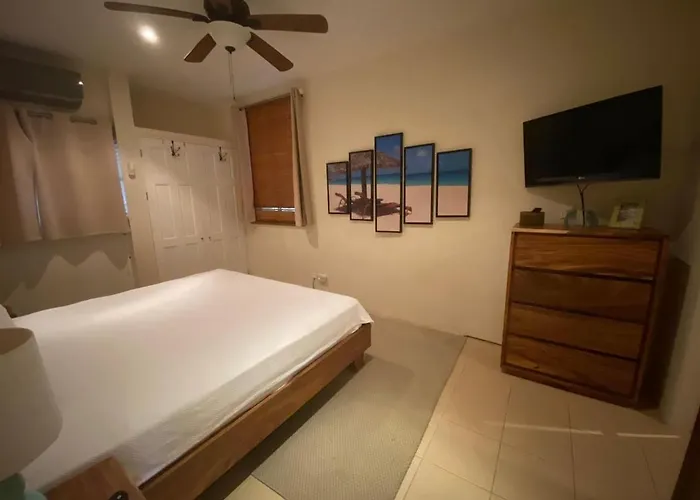 Beachfront Hideaway With Pool & Ocean Views Holiday home Playa Flamingo